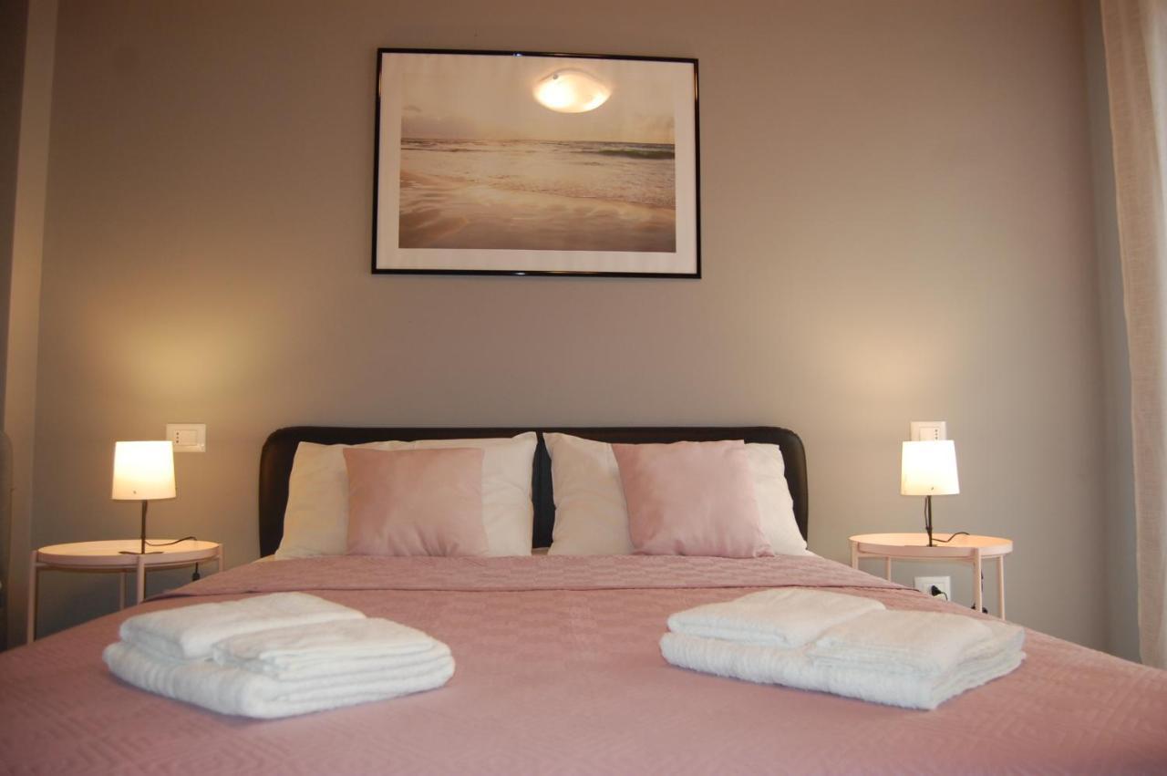 Dimora 81 Bed & Breakfast Syracuse Bagian luar foto